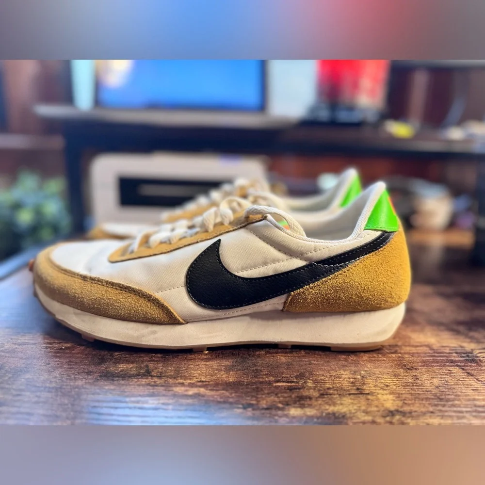 Nike Day Break Wheat Lime Black Sneakers Size 9 - Picture 3 of 14